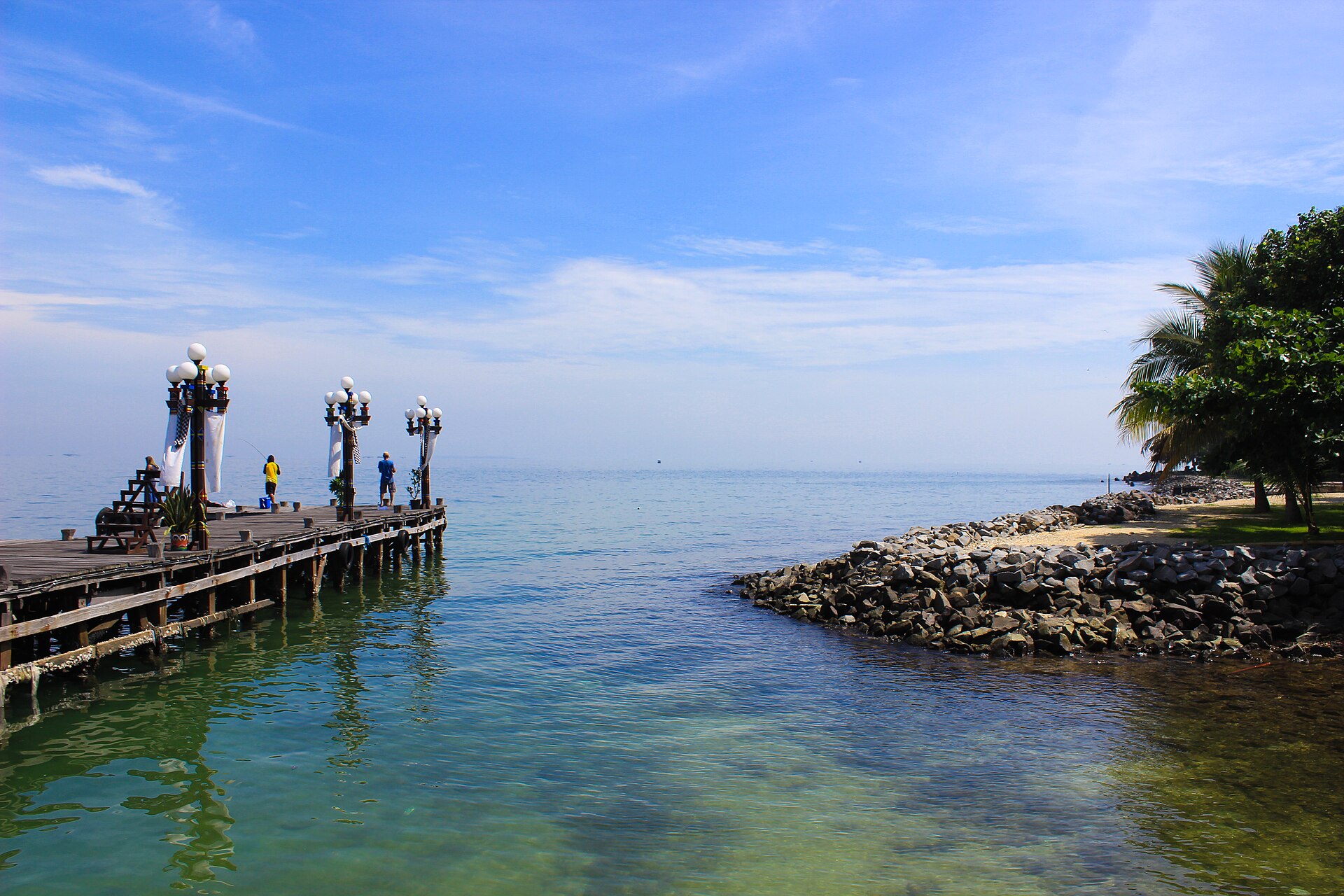 Penginapan Dermaga Bahari